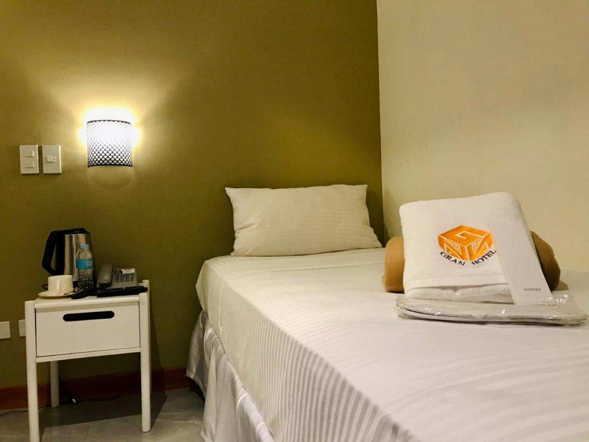 Ngn Gran Hotel Тугегарао Экстерьер фото